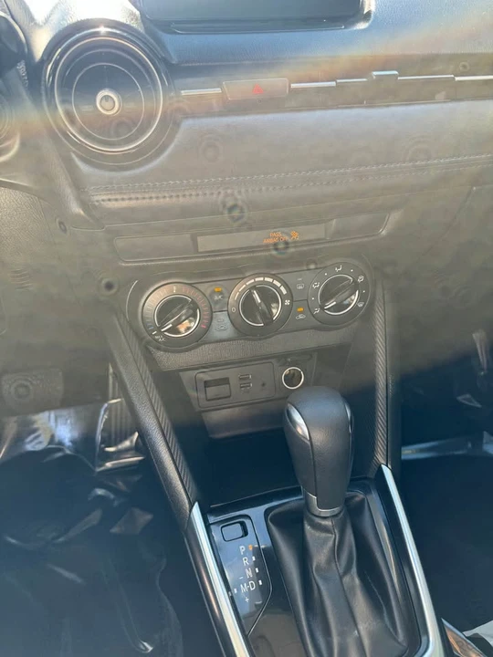 2019 Toyota Yaris - Image 3 of 5