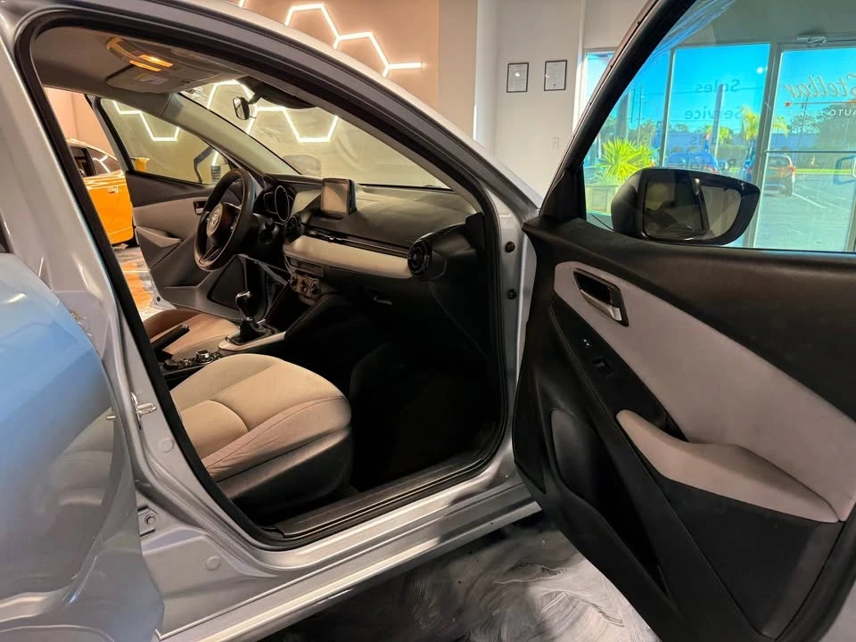 2019 Toyota Yaris - Image 14 of 20