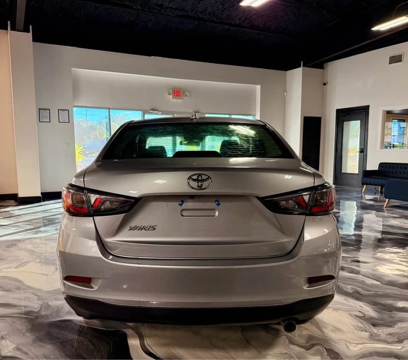 2019 Toyota Yaris - Image 6 of 20