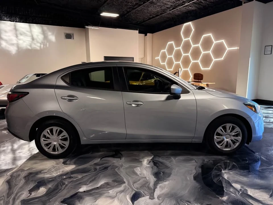 2019 Toyota Yaris - Image 8 of 20