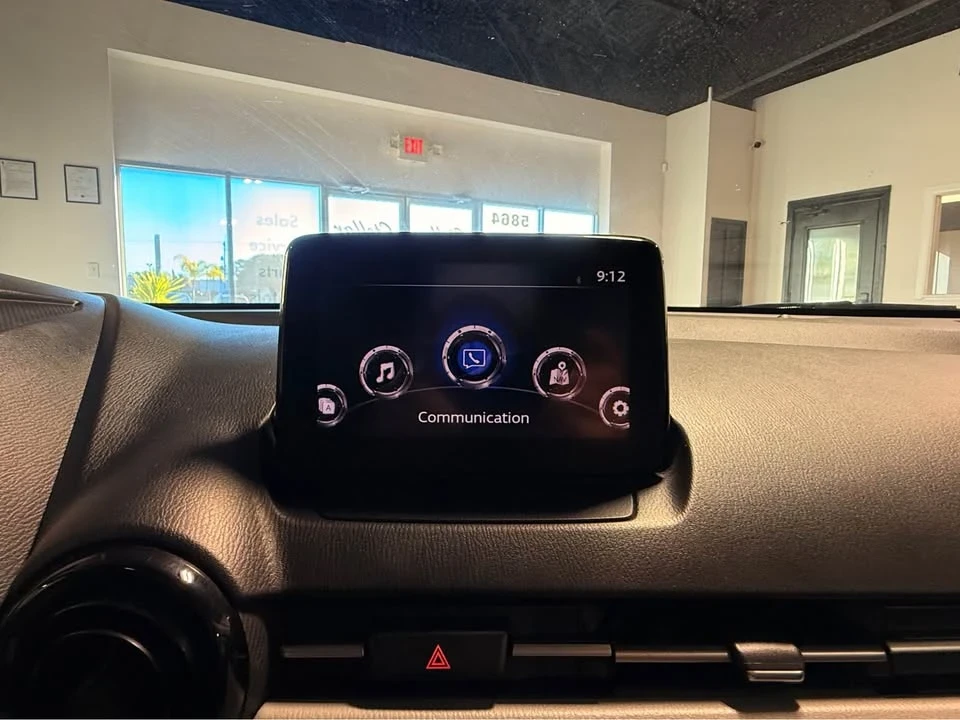 2019 Toyota Yaris - Image 17 of 20