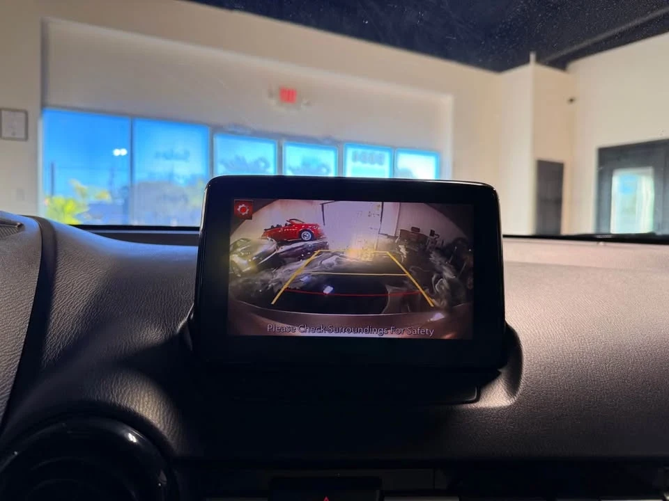 2019 Toyota Yaris - Image 18 of 20