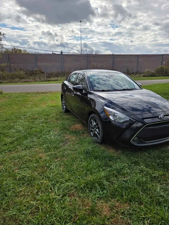 2019 Toyota Yaris - Image 3 of 6