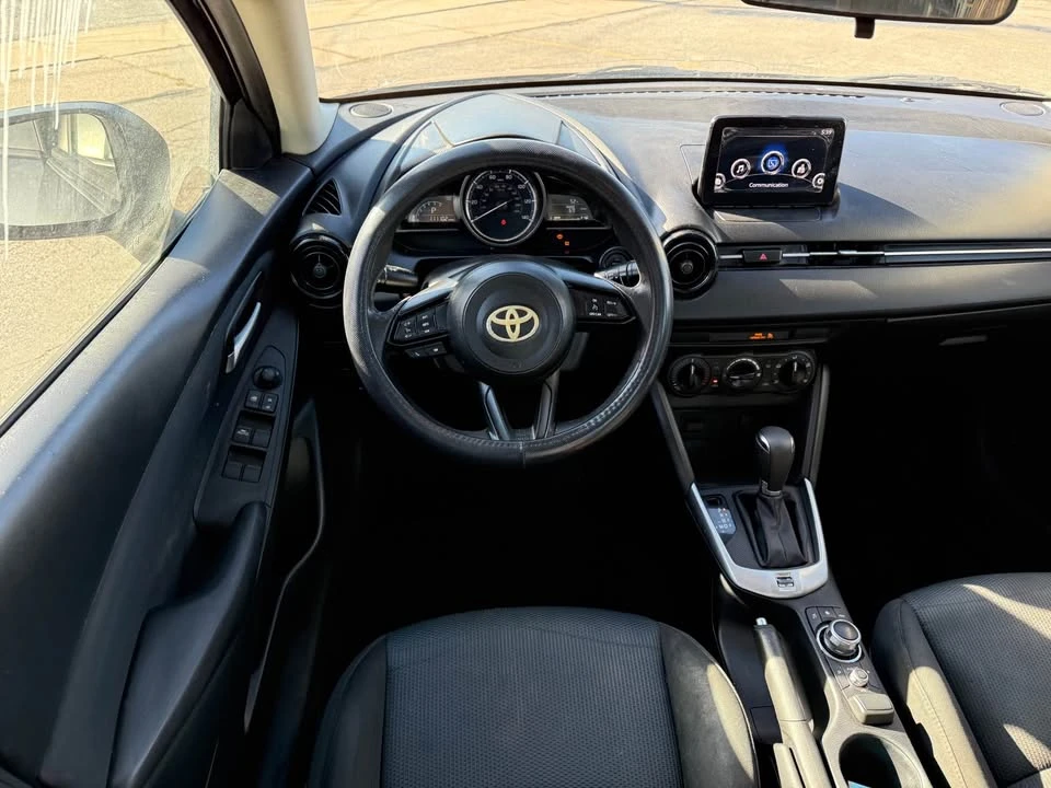 2019 Toyota Yaris - Image 18 of 19