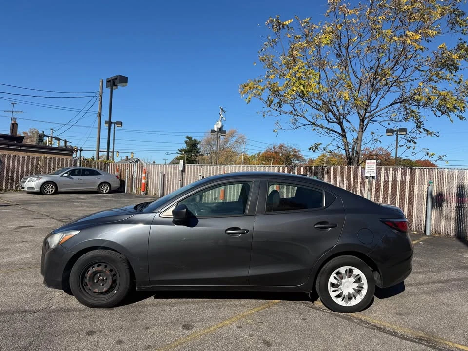 2019 Toyota Yaris - Image 4 of 18