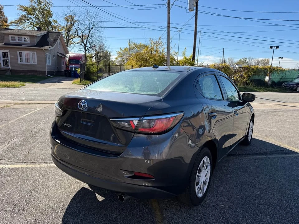 2019 Toyota Yaris - Image 7 of 19
