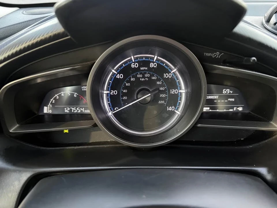 2019 Toyota Yaris - Image 14 of 16