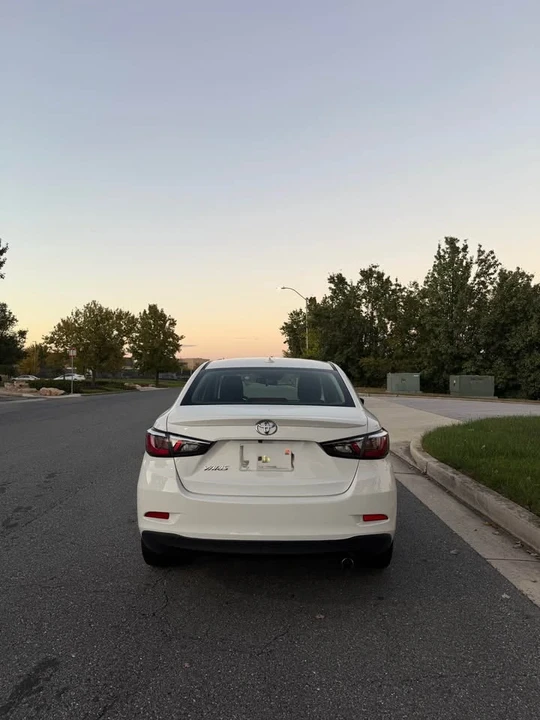 2019 Toyota Yaris - Image 4 of 16