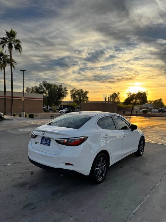 2019 Toyota Yaris - Image 3 of 6