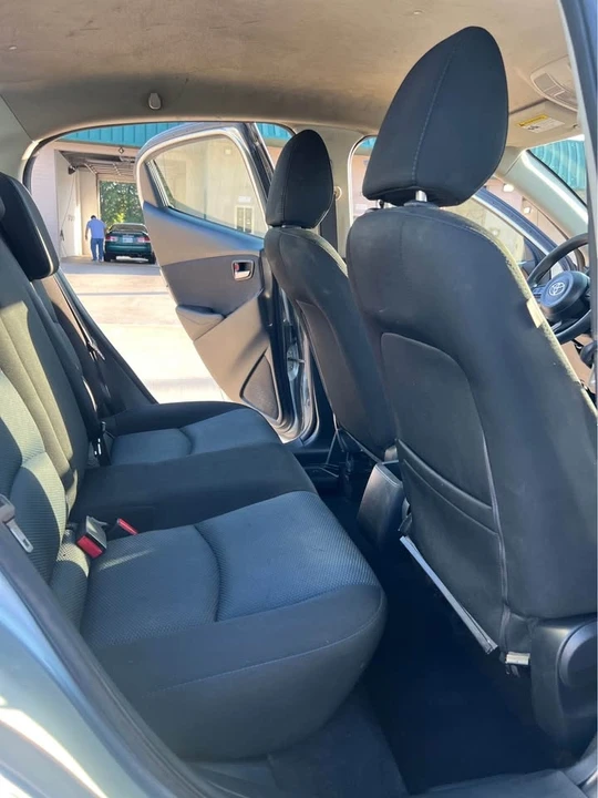 2019 Toyota Yaris - Image 12 of 19