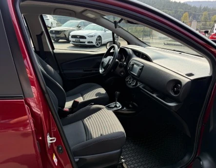 2019 Toyota Yaris - Image 8 of 9