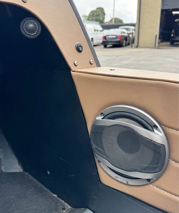 2019 Vanderhall Venice - Image 19 of 20