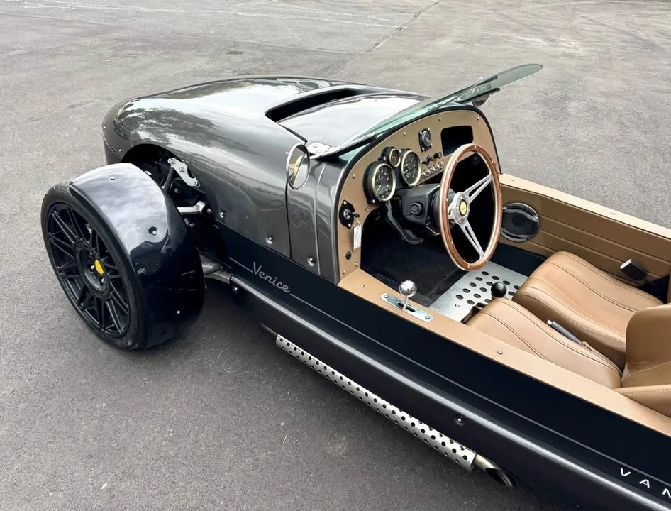 2019 Vanderhall Venice - Image 11 of 20