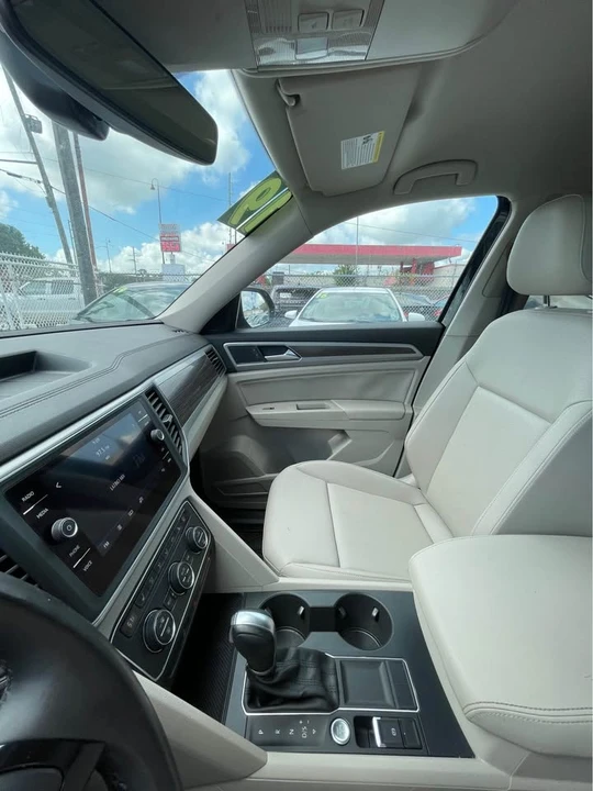 2019 Volkswagen Atlas - Image 2 of 12