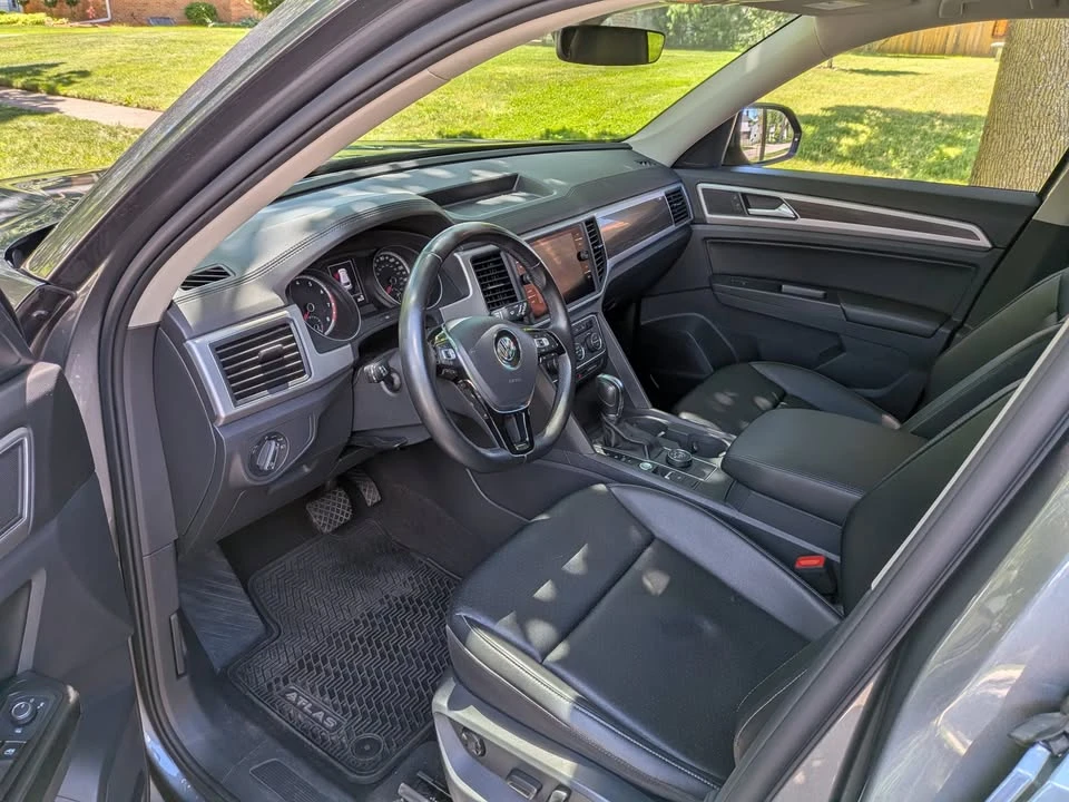 2019 Volkswagen Atlas - Image 2 of 11