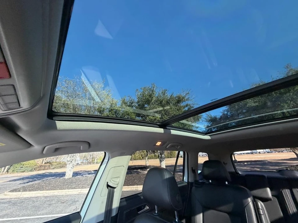 2019 Volkswagen Atlas - Image 17 of 21