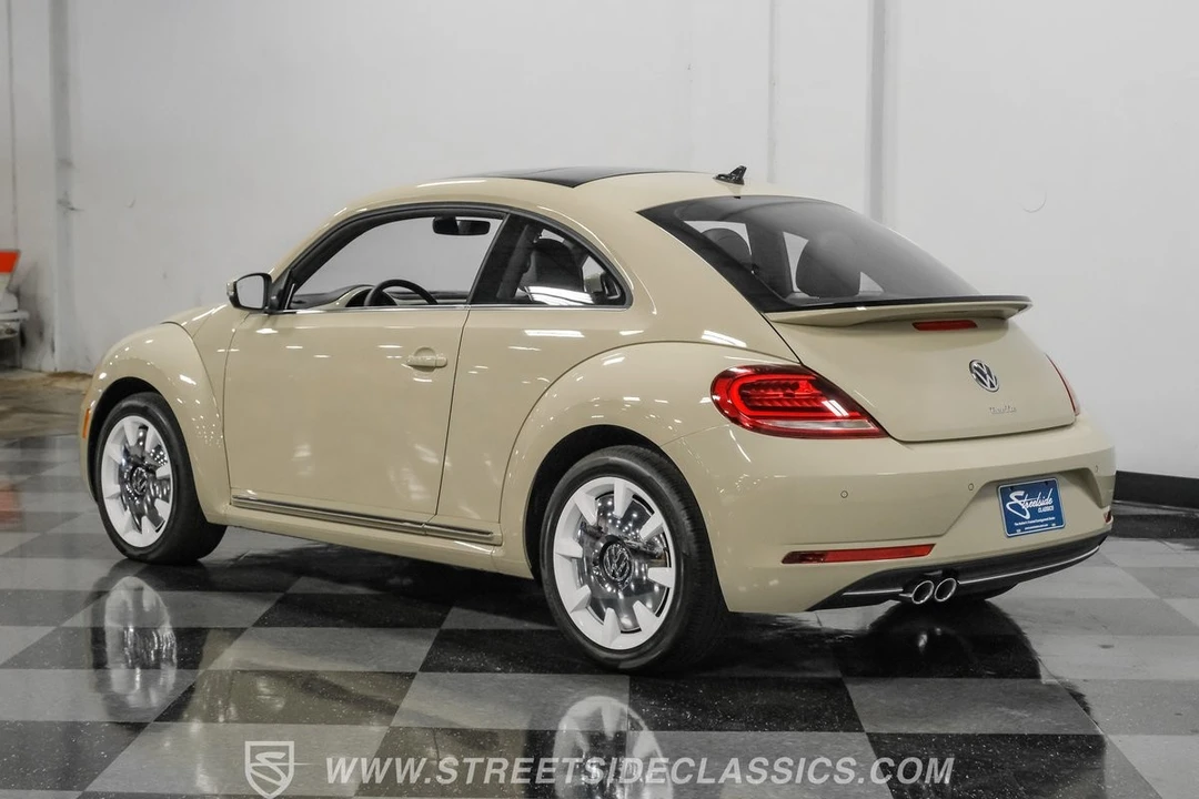 2019 Volkswagen A5 Beetle - Image 9 of 21