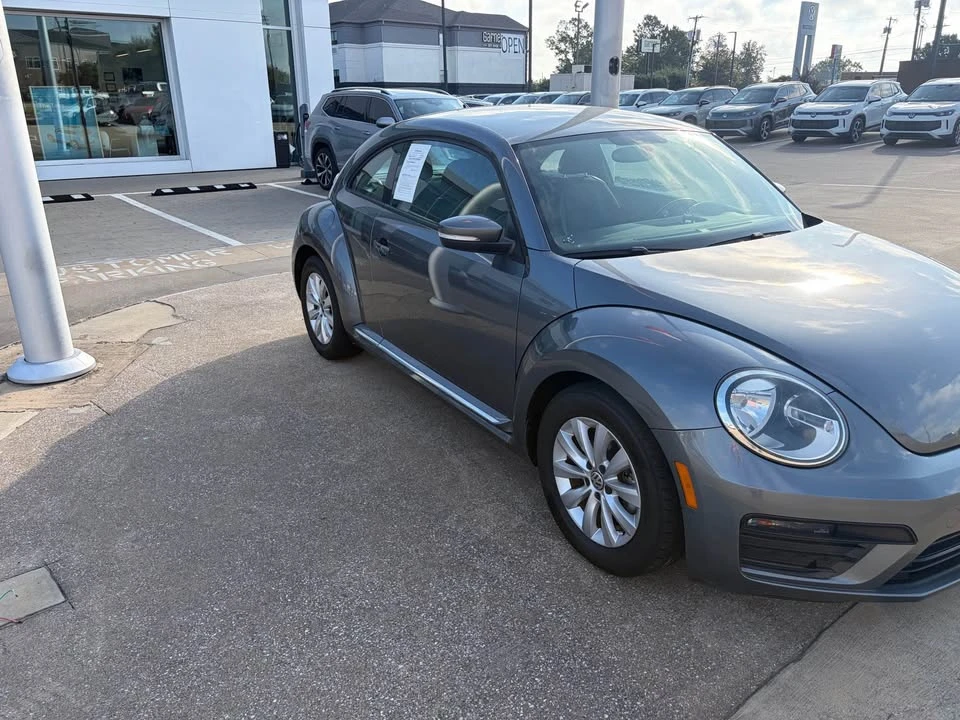 2019 Volkswagen A5 Beetle - Image 3 of 4