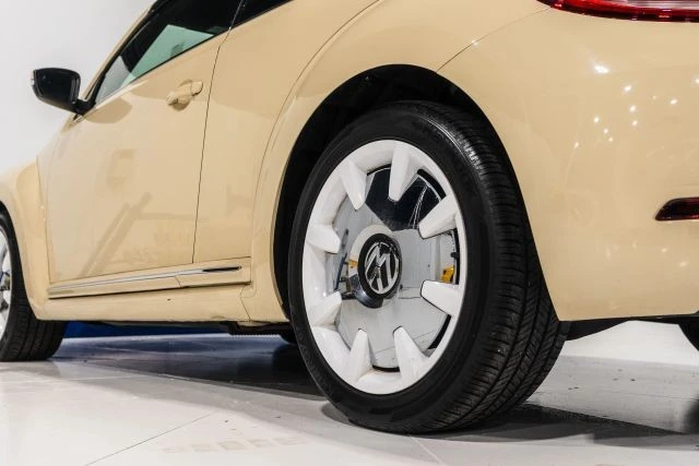 2019 Volkswagen A5 Beetle - Image 16 of 21