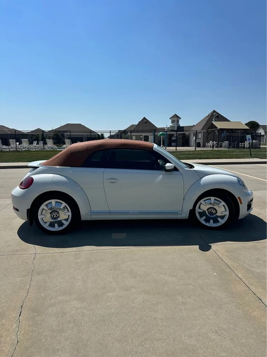 2019 Volkswagen A5 Beetle - Image 3 of 10
