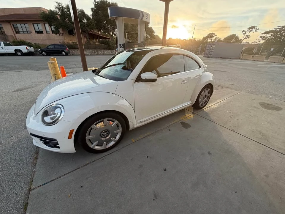 2019 Volkswagen A5 Beetle - Image 2 of 2