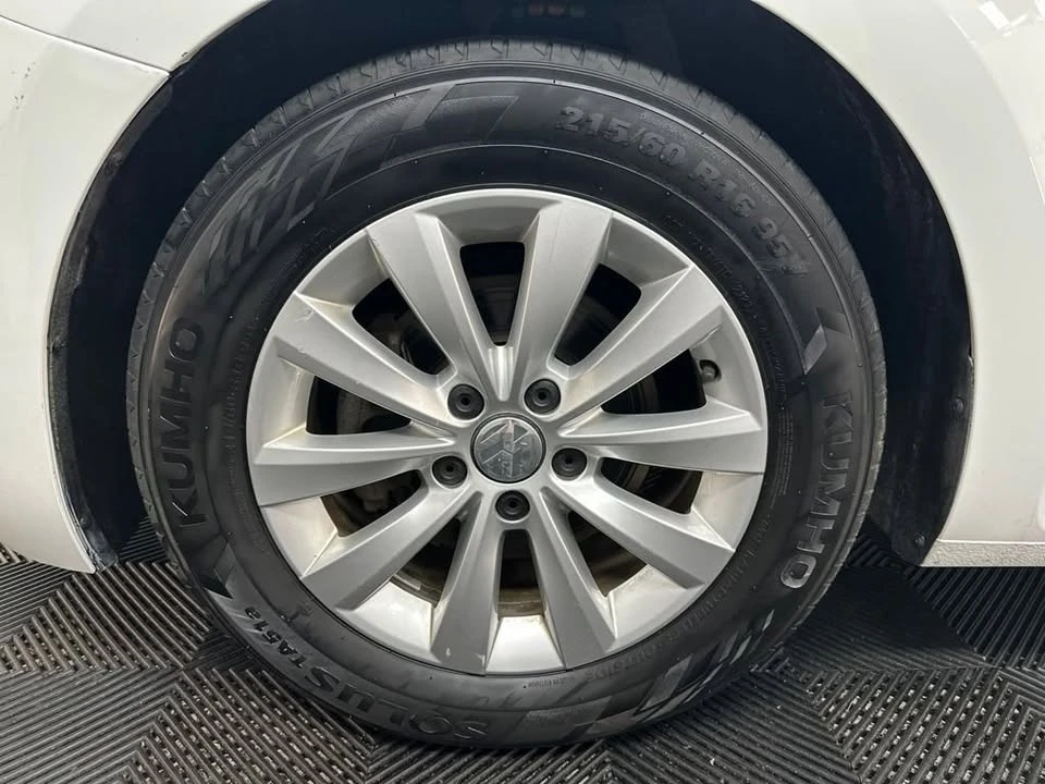2019 Volkswagen A5 Beetle - Image 7 of 20