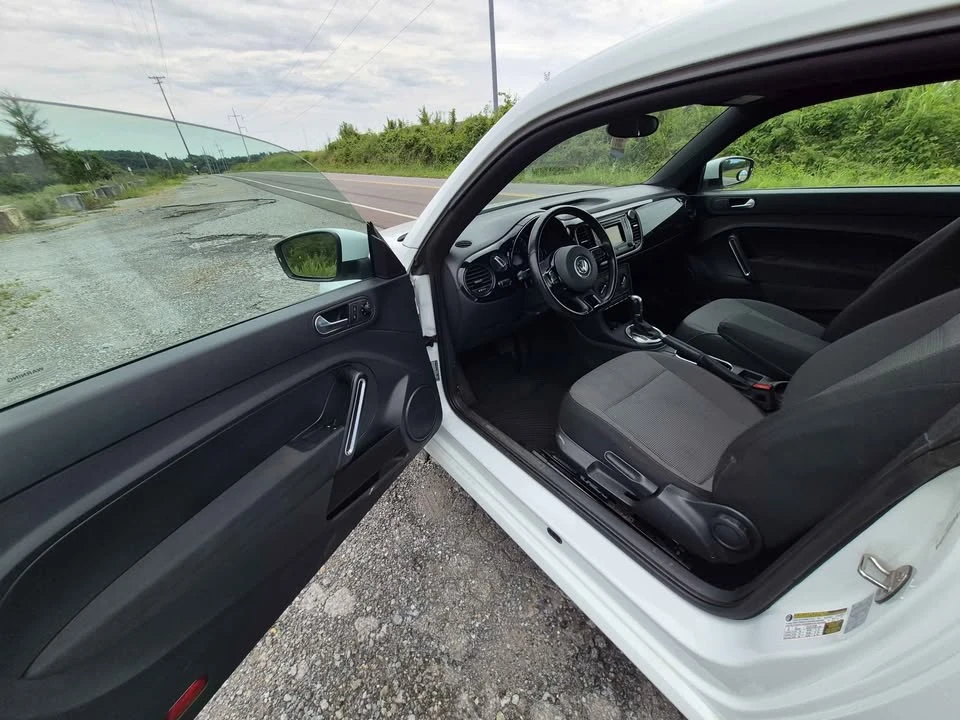 2019 Volkswagen A5 Beetle - Image 5 of 9