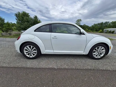 2019 Volkswagen Beetle 2.0T S Hatchback