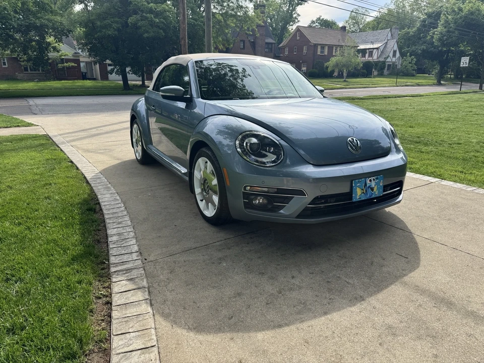 2019 Volkswagen A5 Beetle - Image 2 of 31