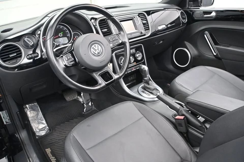 2019 Volkswagen A5 Beetle - Image 2 of 19