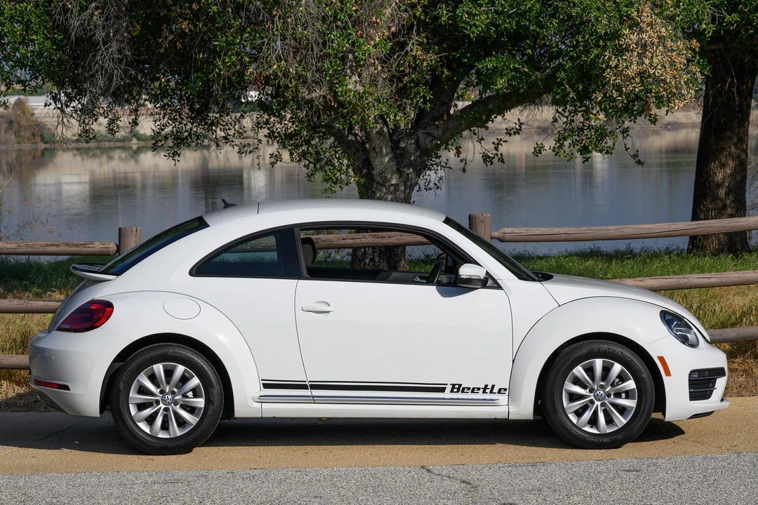 2019 Volkswagen A5 Beetle - Image 3 of 31