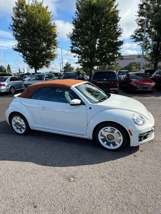 2019 Volkswagen A5 Beetle - Image 2 of 9