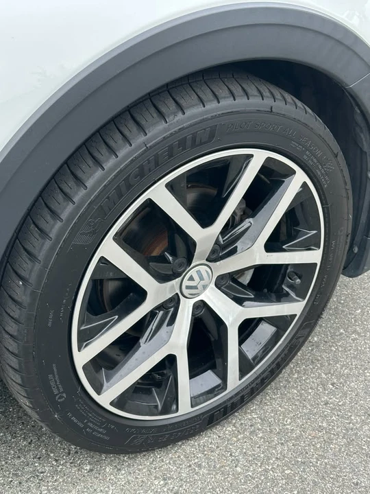 2019 Volkswagen A5 Beetle - Image 5 of 16