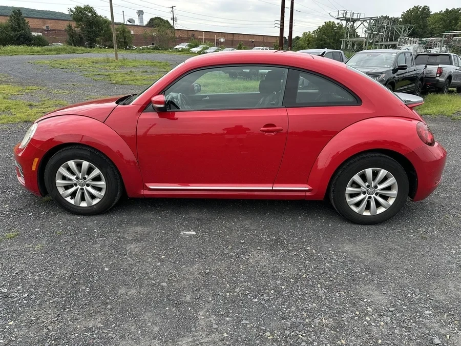 2019 Volkswagen A5 Beetle - Image 2 of 10