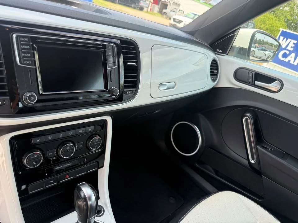 2019 Volkswagen A5 Beetle - Image 7 of 14