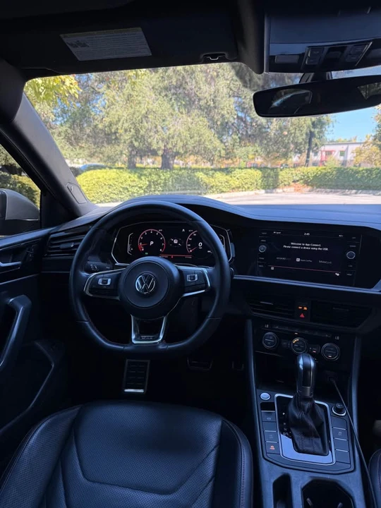 2019 Volkswagen - Image 9 of 10
