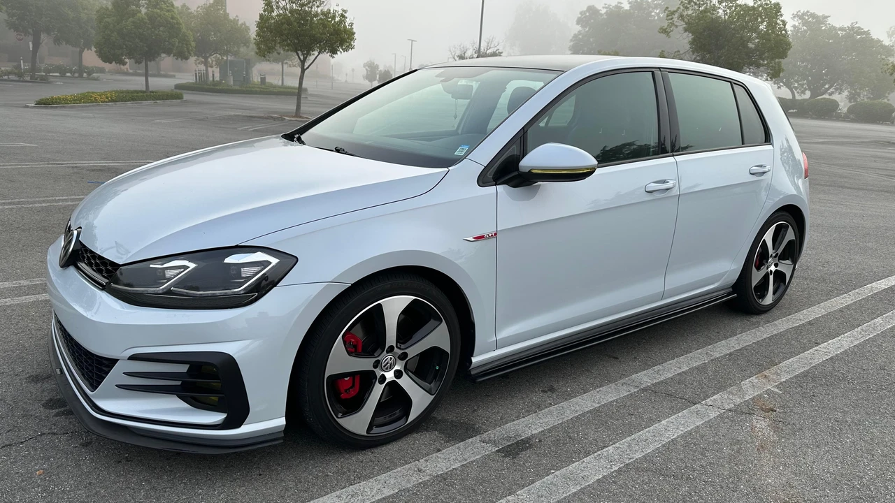 2019 Volkswagen GTI Mk7 - Image 26 of 31