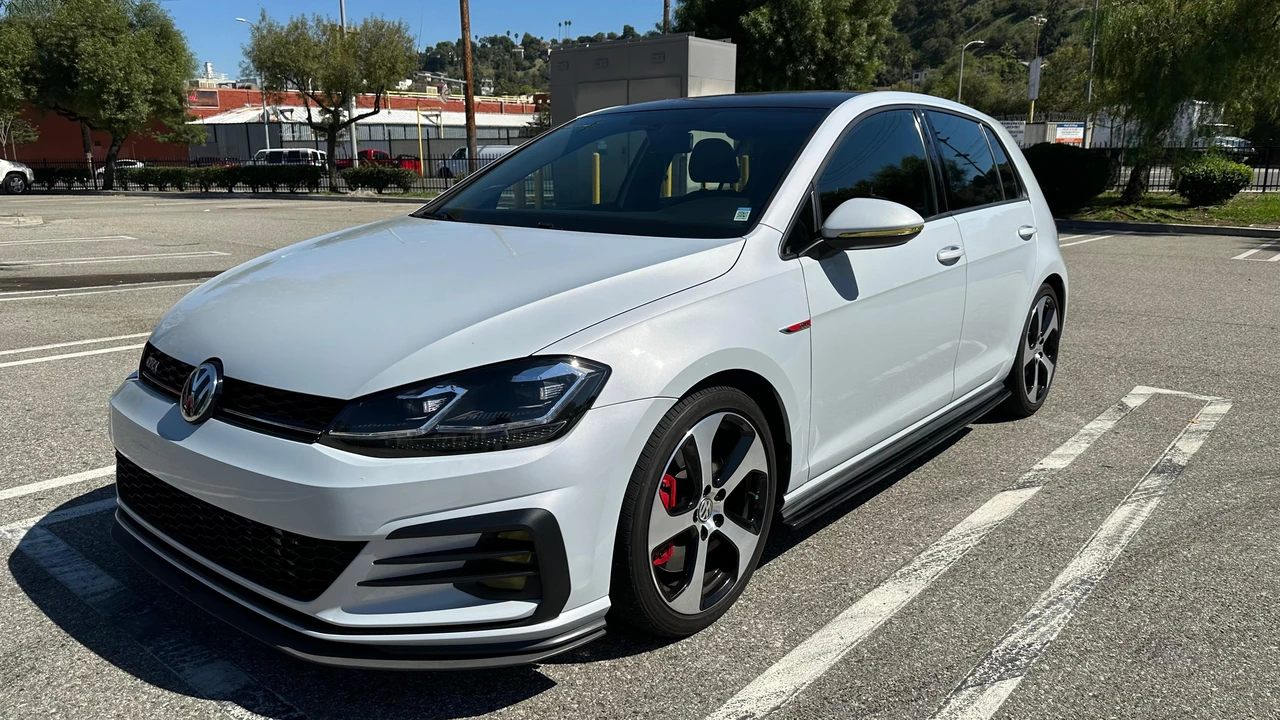 2019 Volkswagen GTI Mk7 - Image 18 of 31