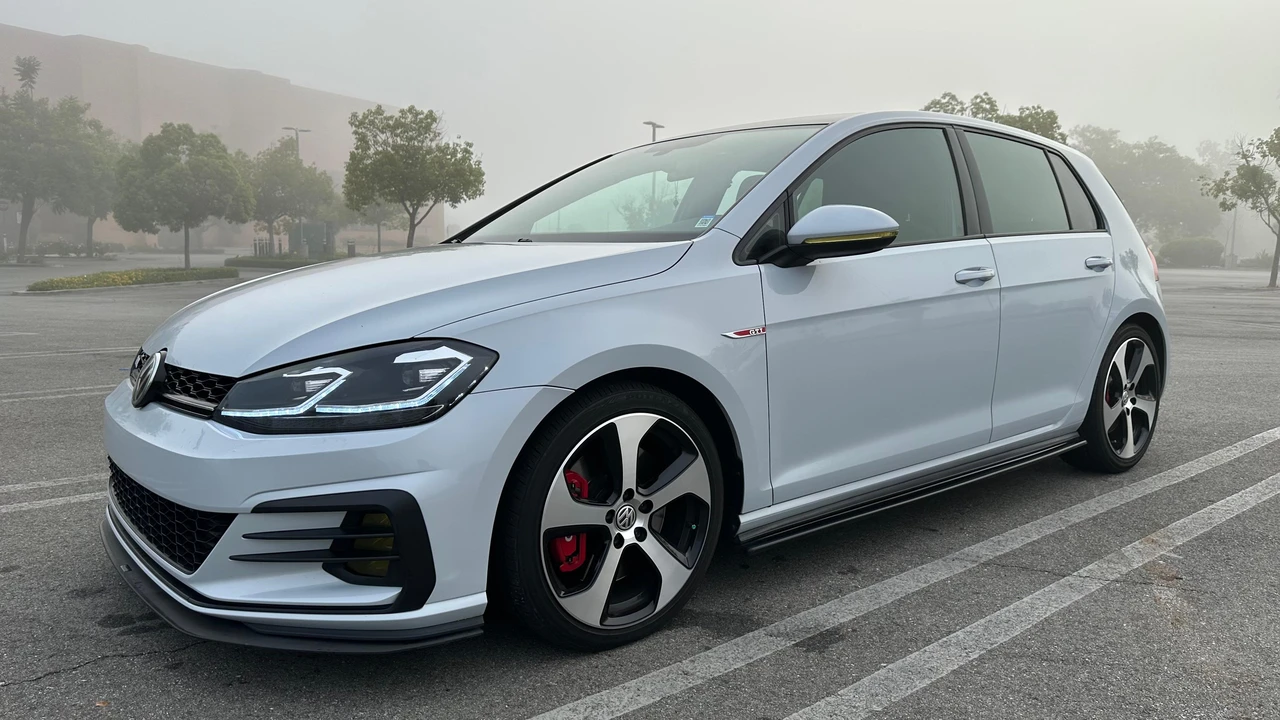 2019 Volkswagen GTI Mk7 - Image 24 of 31