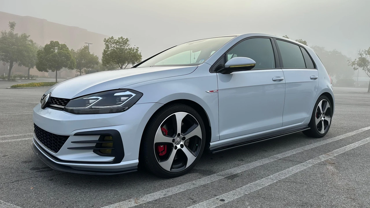 2019 Volkswagen GTI Mk7 - Image 25 of 31