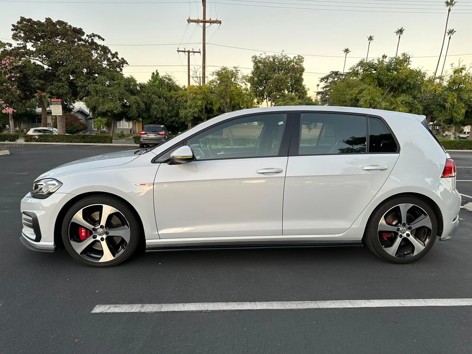 2019 Volkswagen GTI Mk7 - Image 27 of 31