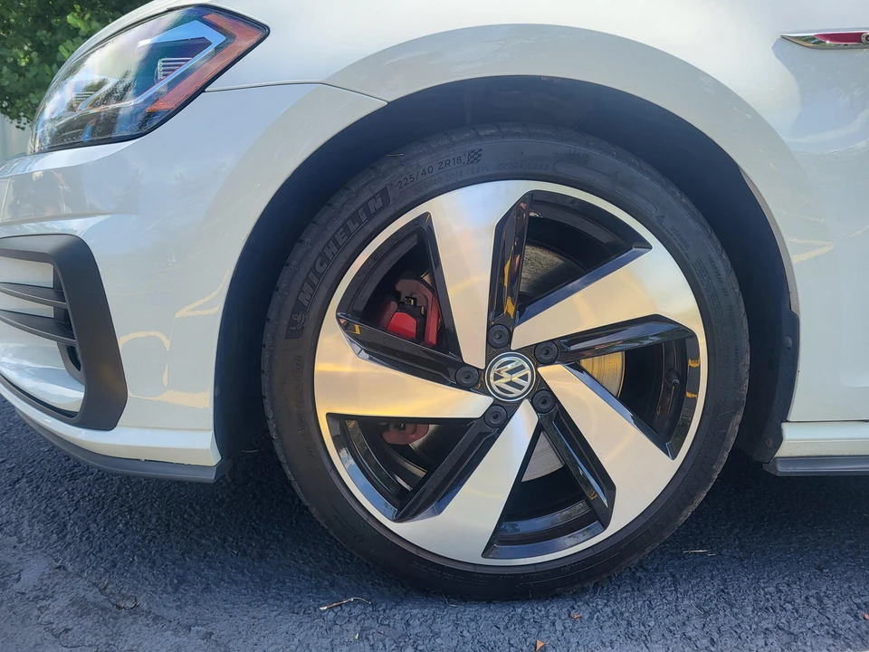 2019 Volkswagen GTI Mk7 - Image 28 of 31
