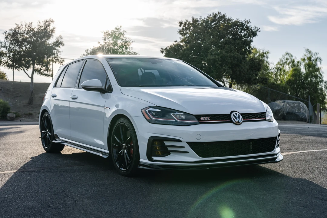 2019 Volkswagen GTI Mk7 - Image 9 of 31