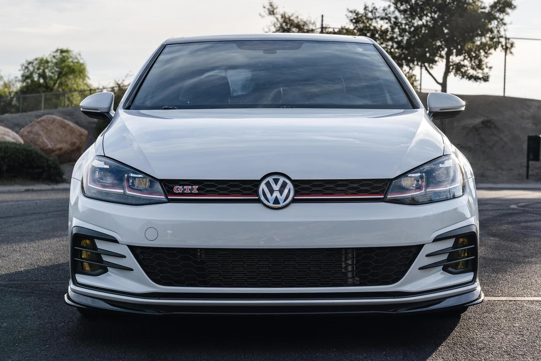 2019 Volkswagen GTI Mk7 - Image 2 of 31