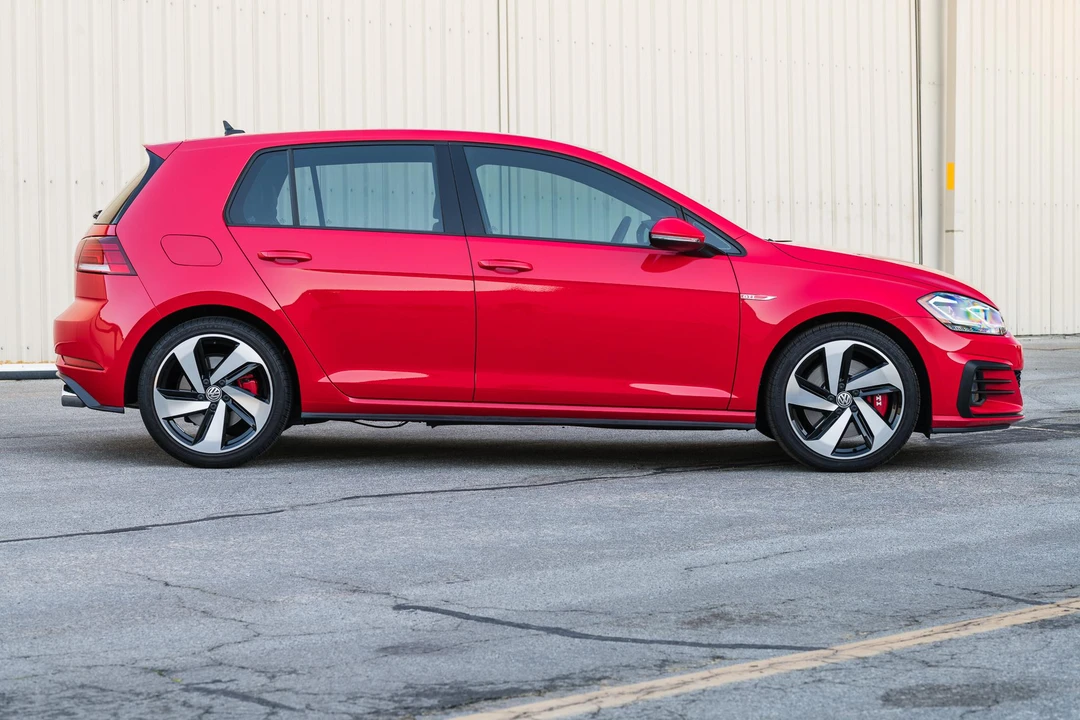 2019 Volkswagen GTI Mk7 - Image 3 of 31