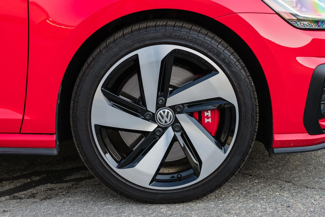 2019 Volkswagen GTI Mk7 - Image 25 of 31
