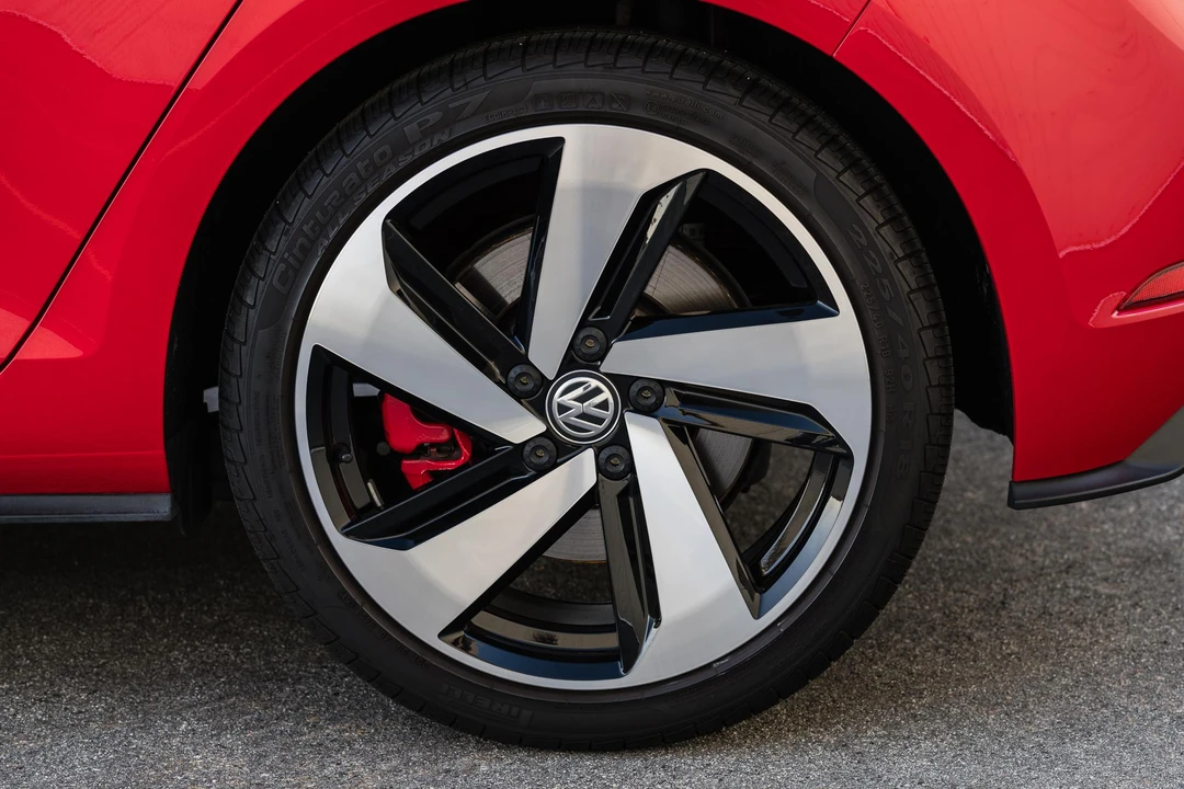 2019 Volkswagen GTI Mk7 - Image 23 of 31