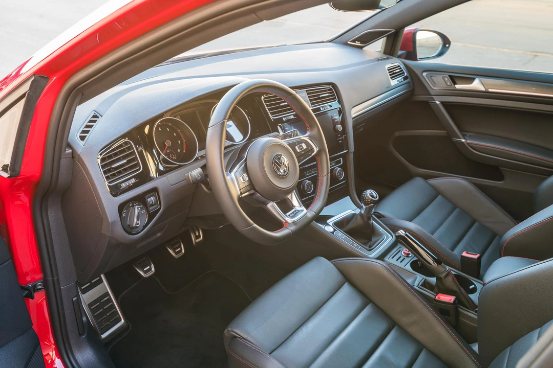 2019 Volkswagen GTI Mk7 - Image 29 of 31