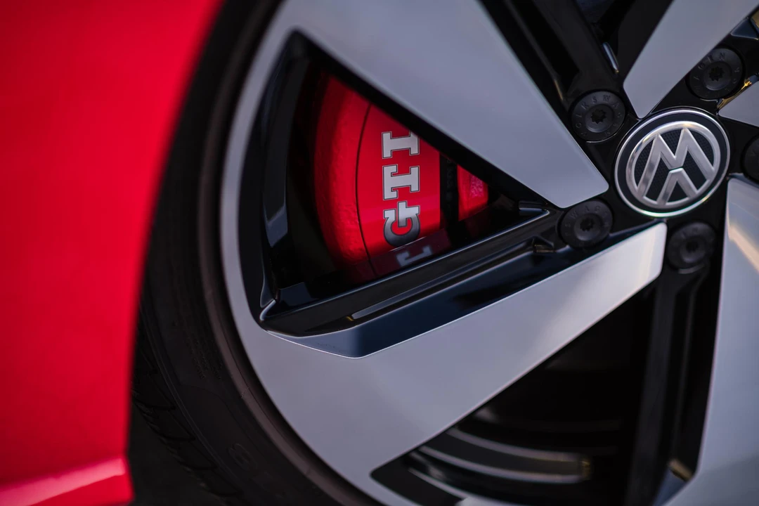 2019 Volkswagen GTI Mk7 - Image 27 of 31