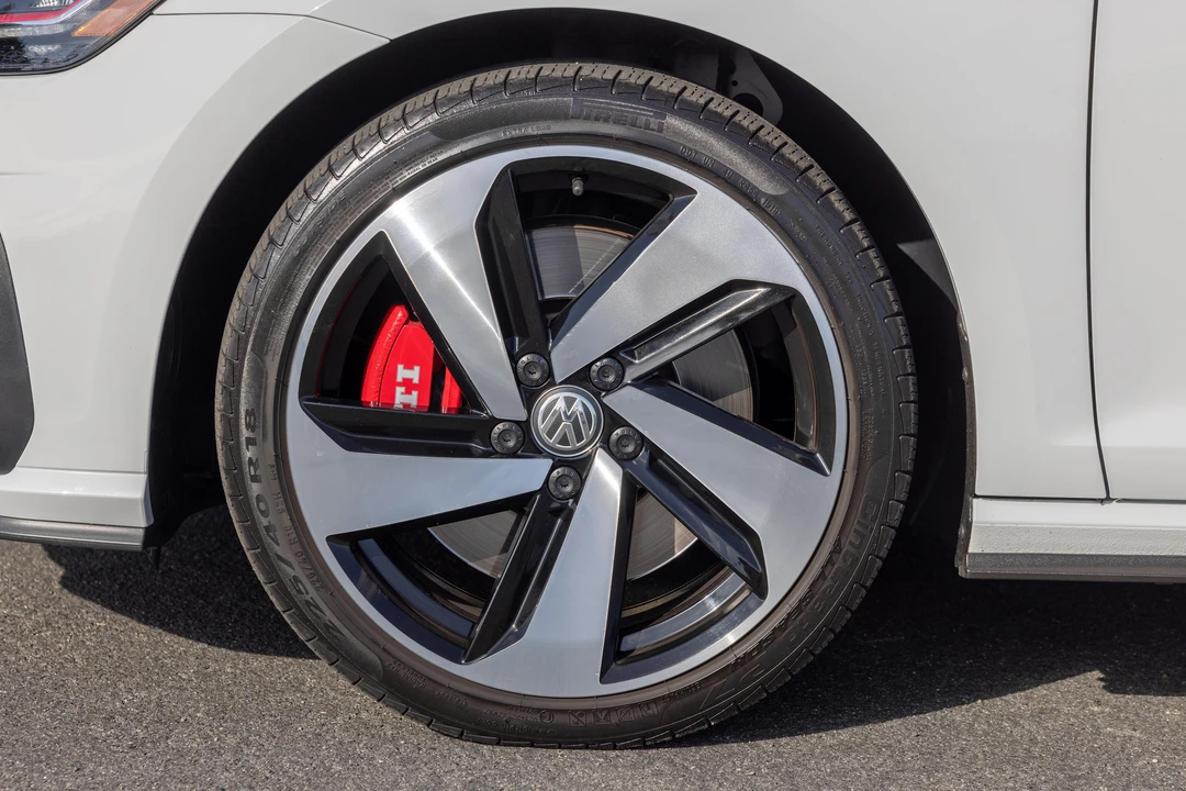 2019 Volkswagen GTI Mk7 - Image 24 of 31